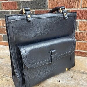 Black Cornell Vintage 1970s women’s handbag